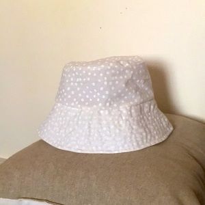 White dotted bucket hat
